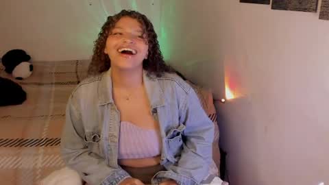 chloe_kisses online show from 18, 4, 2026