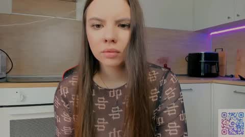 Chloe online show from 18, 5, 2026