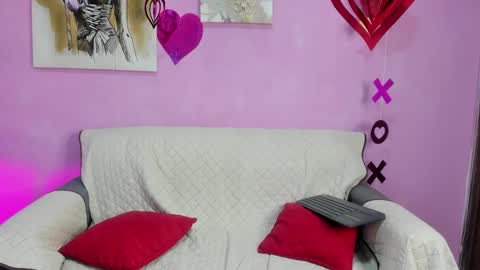 chloe online show from 14, 2, 2025