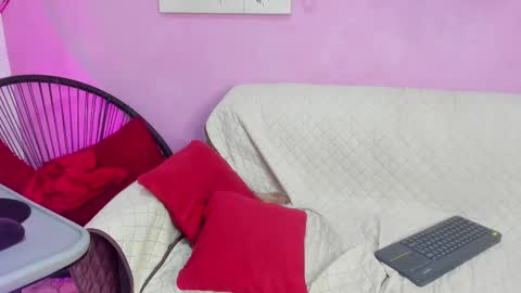 chloe online show from 15, 2, 2025