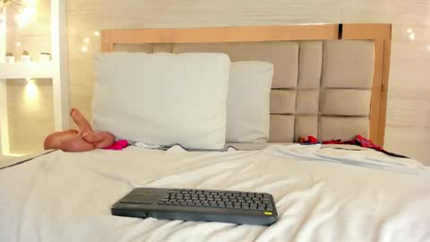 Snapshot of chloe_murray chatting on 28, 7, 2026 CHLOE online show from 28, 7, 2026