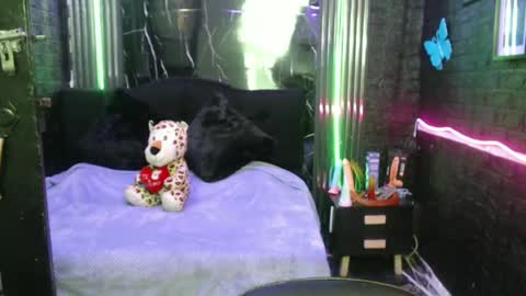 chloe_smith5 online show from 6, 5, 2026