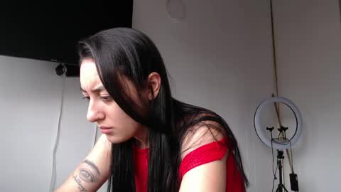 Chloe  online show from 7, 5, 2026