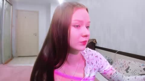 chloe wifey online show from 15, 11, 2025