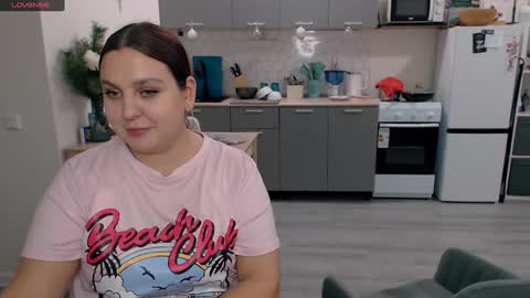 Snapshot of chloe_x_ chatting on 19, 12, 2024 Eva and Sandra online show from 19, 12, 2024