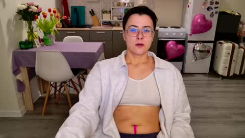 Snapshot of chloe_x_ chatting on 16, 2, 2026 Eva and Sandra online show from 16, 2, 2026