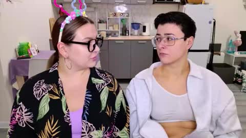 Snapshot of chloe_x_ chatting on 26, 2, 2026 Eva and Sandra online show from 26, 2, 2026