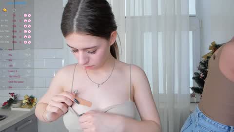 Snapshot of chloealice chatting on 19, 1, 2025 Megan and Jeniffer online show from 19, 1, 2025