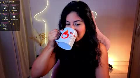 Snapshot of chloebum_ chatting on 2, 2, 2026 Chloe online show from 2, 2, 2026