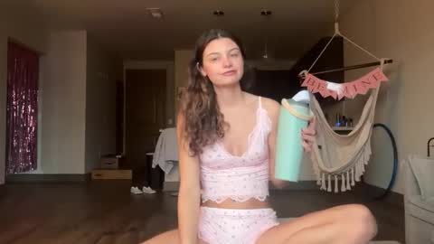 Snapshot of chloecookk chatting on 4, 3, 2026 chloecookk online show from 4, 3, 2026