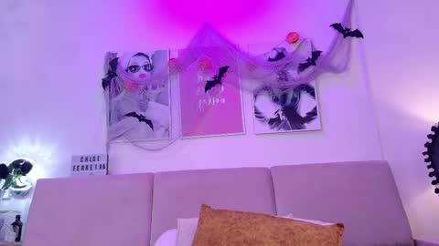 chloeferreira online show from 23, 10, 2025