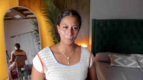 Chloe fixxx online show from 10, 6, 2026