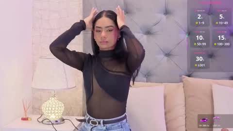 C H L O E  M O O N online show from 16, 3, 2026