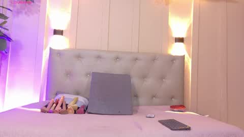 Chloe rosse online show from 7, 8, 2026