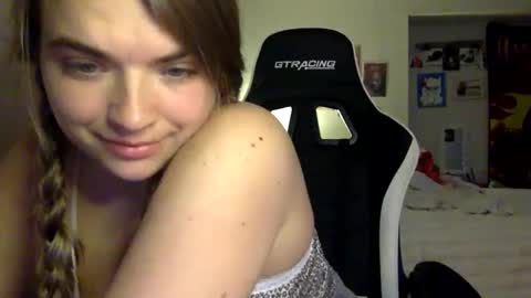 Snapshot of chloesays chatting on 22, 11, 2025 Chloe Lane online show from 22, 11, 2025