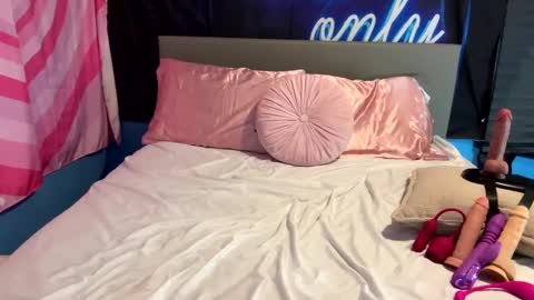 Chloes Big Boobs online show from 9, 12, 2024