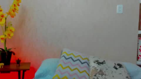 Chloe  online show from 24, 7, 2026