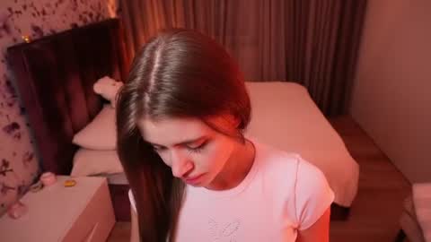 Chloe online show from 24, 7, 2026