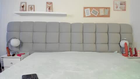 Snapshot of chlooe_zoe chatting on 9, 10, 2025 chlooe_zoe online show from 9, 10, 2025
