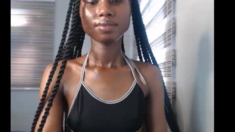 choco_petitqueen online show from 5, 11, 2025