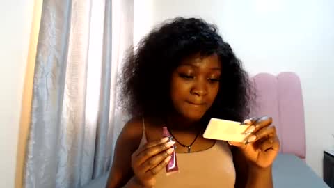 Snapshot of chocolate_desiree chatting on 25, 7, 2026 Lofti online show from 25, 7, 2026