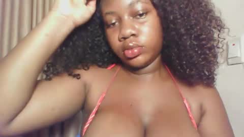 chocolateassgirl61 online show from 19, 11, 2025
