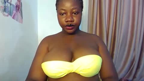 chocolateassgirl61 online show from 15, 1, 2026