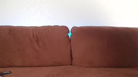 Snapshot of chris_19rown chatting on 8, 10, 2025 chris_19rown online show from 8, 10, 2025