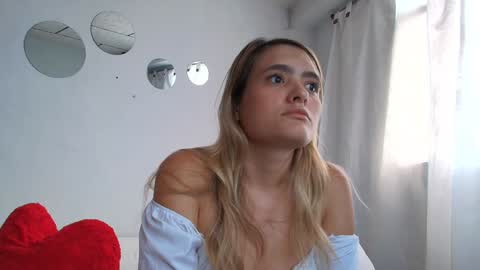 Snapshot of chris_sharon2023 chatting on 1, 2, 2025 Yarixa online show from 1, 2, 2025