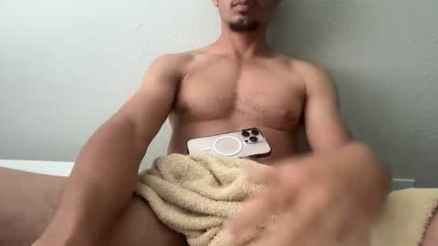 Snapshot of chrislover2125 chatting on 21, 3, 2026 chrislover2125 online show from 21, 3, 2026