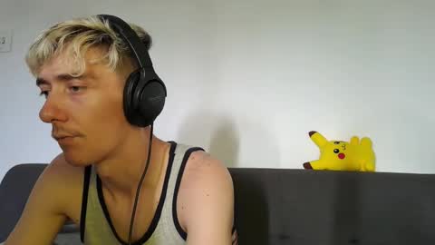 Snapshot of chrisslicer chatting on 14, 11, 2025 Christopher online show from 14, 11, 2025