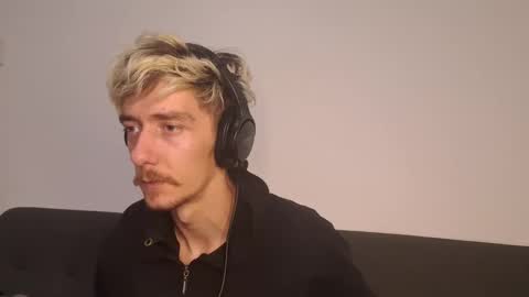 Snapshot of chrisslicer chatting on 20, 12, 2025 Christopher online show from 20, 12, 2025