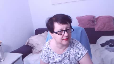 Christa online show from 5, 10, 2025