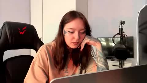 Snapshot of christelduffany chatting on 5, 3, 2026 Kristi online show from 5, 3, 2026