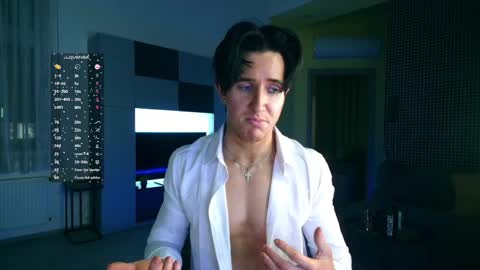 UPVOTE ME ------  ILL DO SOMETHING FOR FREE online show from 28, 4, 2026