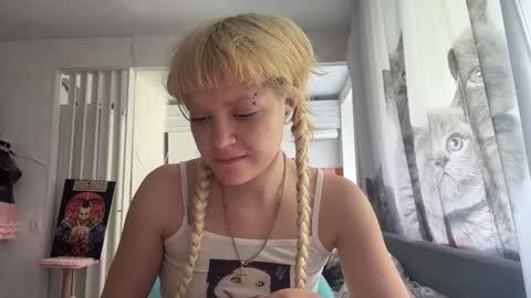 Snapshot of christiechorney chatting on 5, 7, 2026 christiechorney online show from 5, 7, 2026