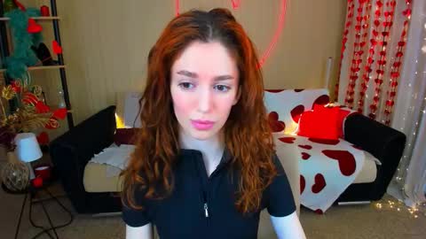 christinaconteeree online show from 23, 2, 2026