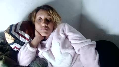 christine213 online show from 5, 2, 2025