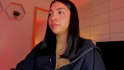 Christine  online show from 19, 12, 2025