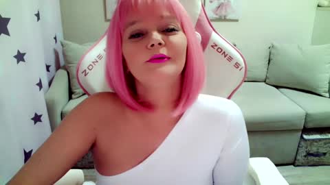 Snapshot of christirose chatting on 9, 2, 2025 Christi online show from 9, 2, 2025