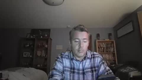 chrisw8121 online show from 15, 11, 2025