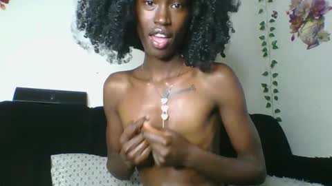 Snapshot of chroe22 chatting on 13, 1, 2026 chroe22 online show from 13, 1, 2026