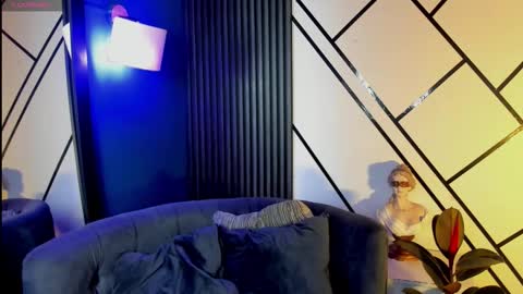 chrristopher77 online show from 7, 10, 2025