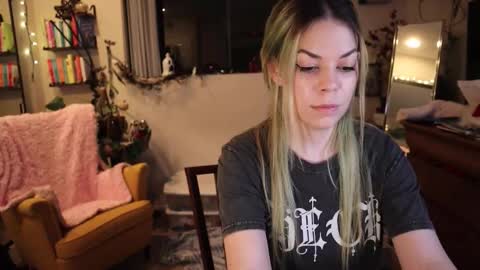 Chrys online show from 12, 10, 2025