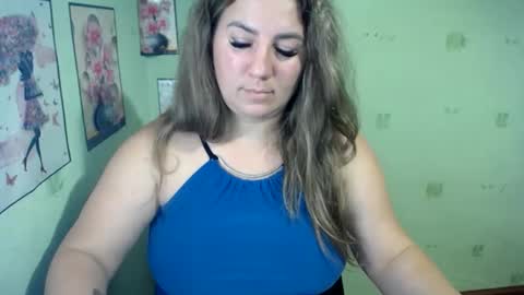 Snapshot of chrystalbella chatting on 25, 12, 2024 Diana online show from 25, 12, 2024