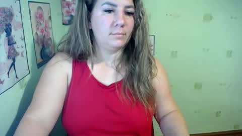 Snapshot of chrystalbella chatting on 8, 1, 2025 Diana online show from 8, 1, 2025