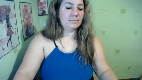Snapshot of chrystalbella chatting on 21, 1, 2025 Diana online show from 21, 1, 2025