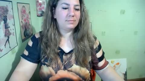 Snapshot of chrystalbella chatting on 28, 2, 2025 Diana online show from 28, 2, 2025