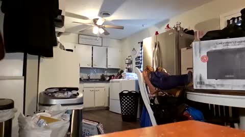 Snapshot of chubbyhubbyy420 chatting on 6, 10, 2025 ChubbyHubby420 online show from 6, 10, 2025