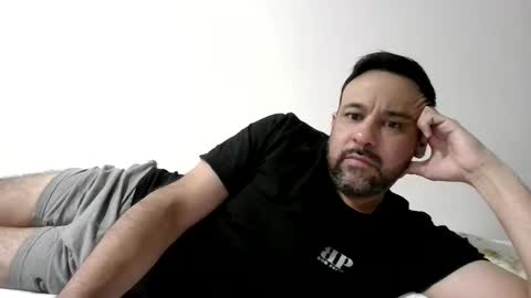 Snapshot of chupamelabi chatting on 6, 4, 2026 Guillote online show from 6, 4, 2026